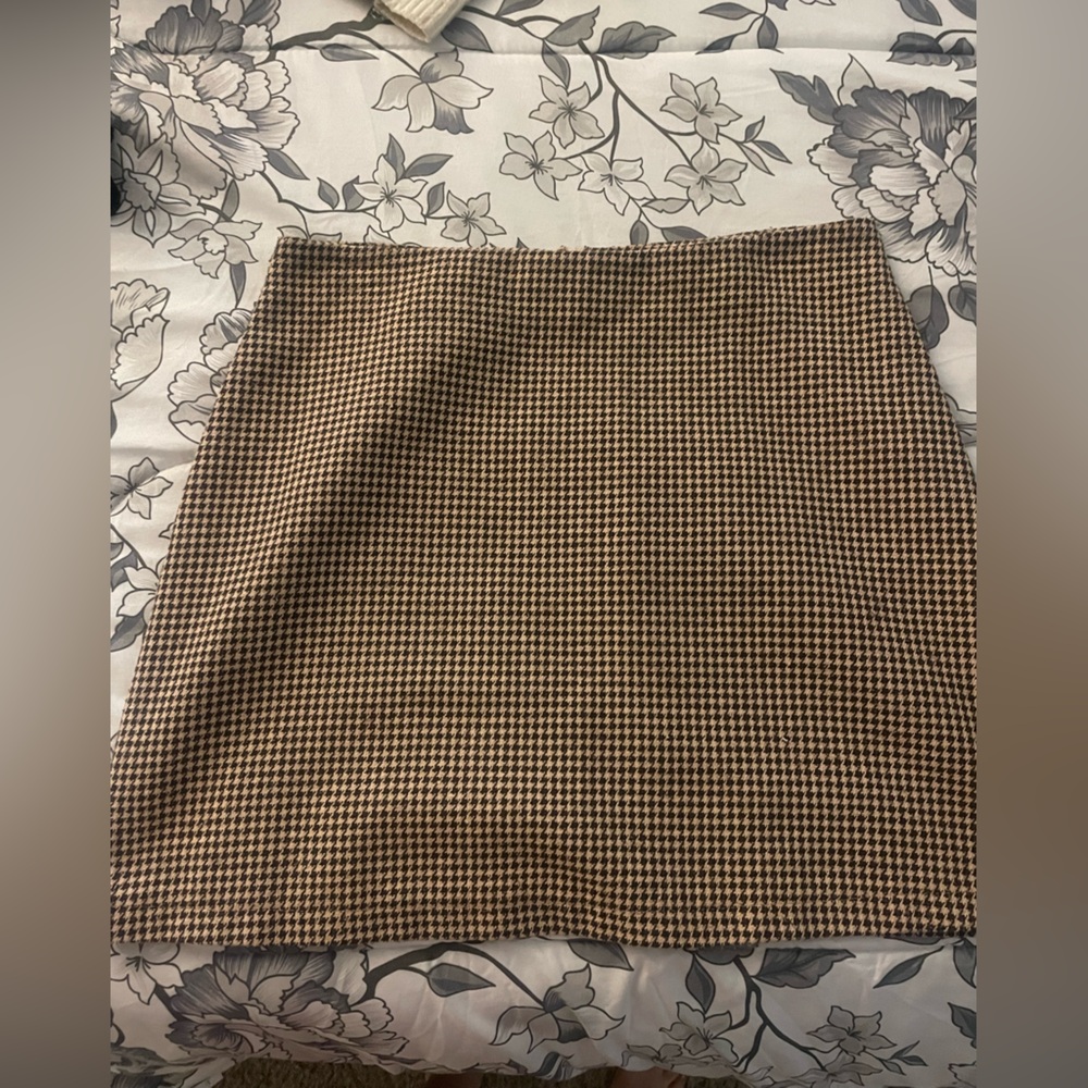 Brown Houndstooth Skirt